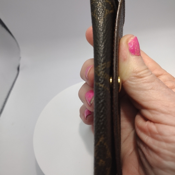 Louis Vuitton 4 Key Holder Case - Picture 11 of 12